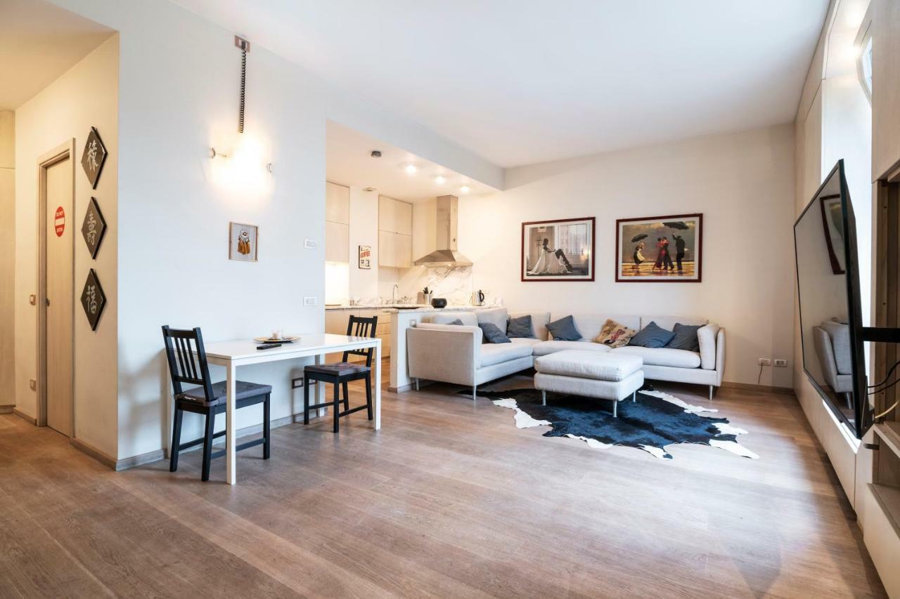 Santo Stefano Luxury Apartment Milaan Buitenkant foto