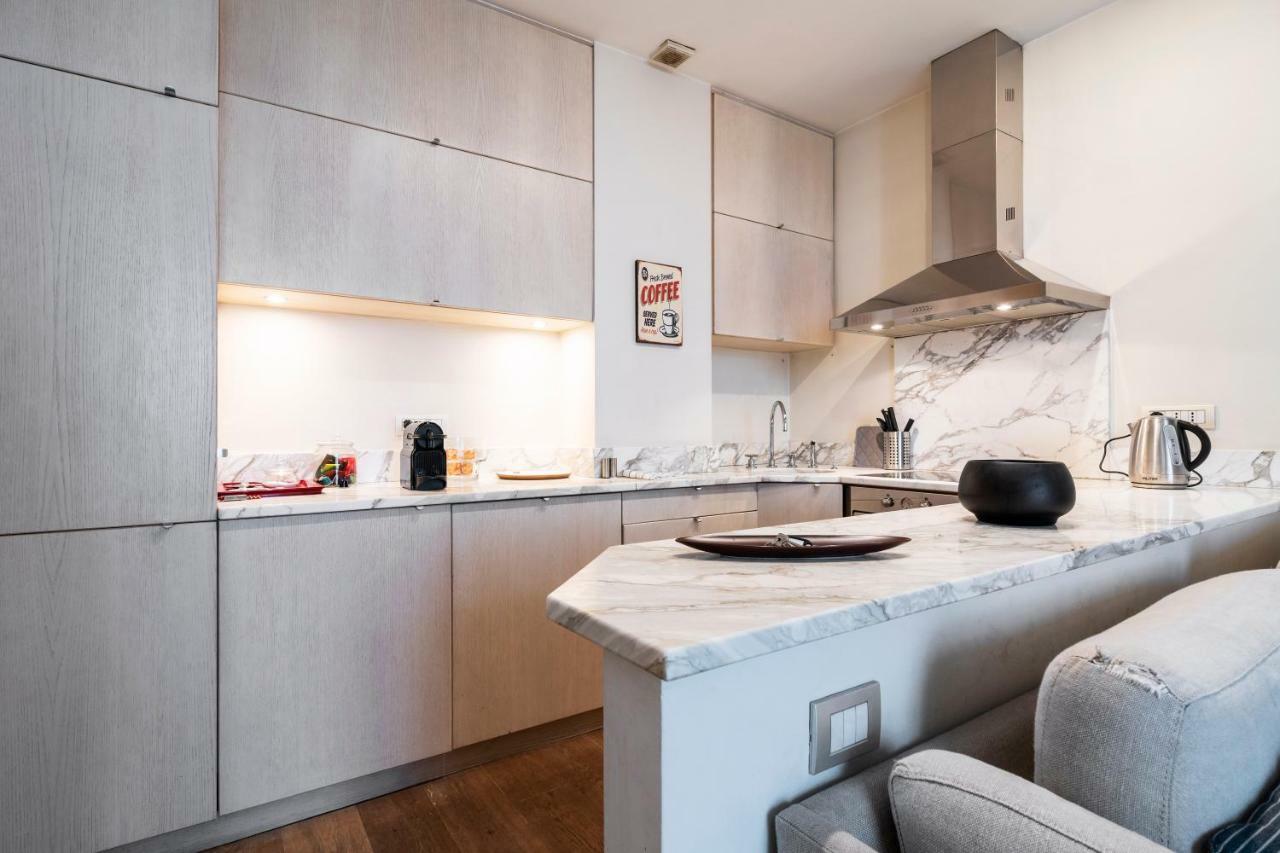 Santo Stefano Luxury Apartment Milaan Buitenkant foto